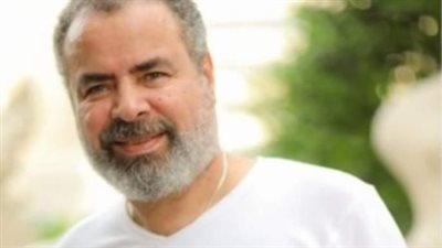 موعد ومكان عزاء والدة الفنان صبحي خليل بعد تشييع الجثمان في الغربية