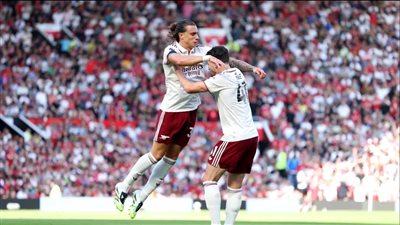 أرسنال يتفوق على مانشستر يونايتد بهدف في شوط أول مثير بالدوري الإنجليزي