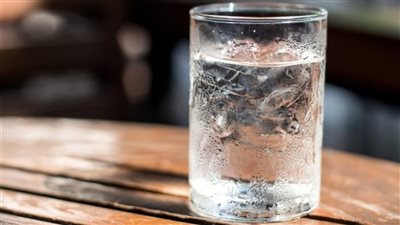 فوائد شرب الماء البارد الصحية