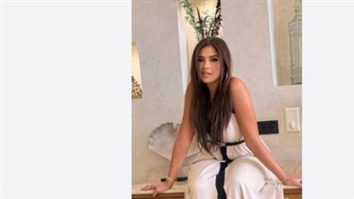 فيديو ساخر يجمع ياسمين عبد العزيز وأحمد سعد ويثير الجدل على السوشيال ميديا