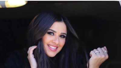 أحمد سعد وياسمين عبد العزيز.. هل يجمعهما عمل فني جديد؟