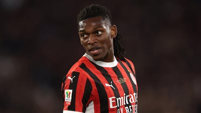 ميلان يعلن غياب لياو عن المباراة الافتتاحية بالدوري الإيطالي