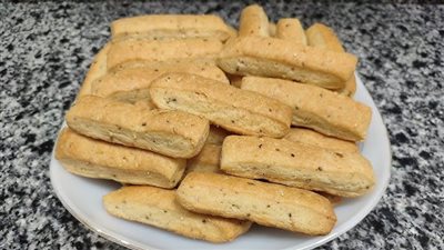 طريقة عمل المنين بالشمر واليانسون.. وصفة بسيطة بمكونات سهلة