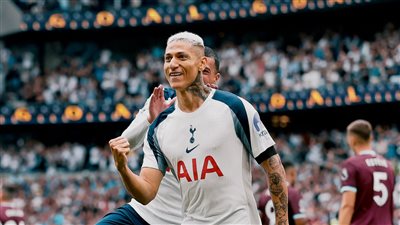 ريتشارلسون يفوز بجائزة أفضل لاعب بالجولة الأولى من الدوري الإنجليزي