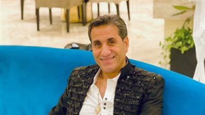 قصة كفاح أحمد شيبة: من الأفراح الشعبية إلى النجاح الكبير