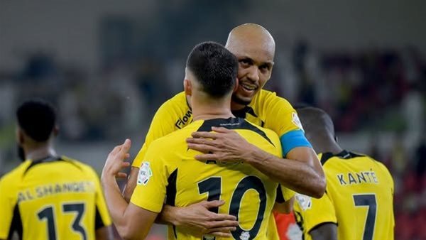 الاتحاد يسعى لبيع عوار وفابينيو لضم أجانب جدد الاتحاد يسعى لبيع عوار وفابينيو لضم أجانب جدد