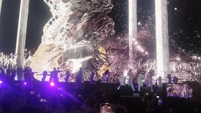  تارا عماد تفاجئ جمهور مهرجان العلمين الجديدة 2025 بالغناء مع ويجز