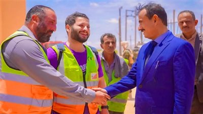 شبوة تشهد تحولًا نوعيًا في الكهرباء بدعم الإمارات: محطة الطاقة الشمسية تدخل الخدمة