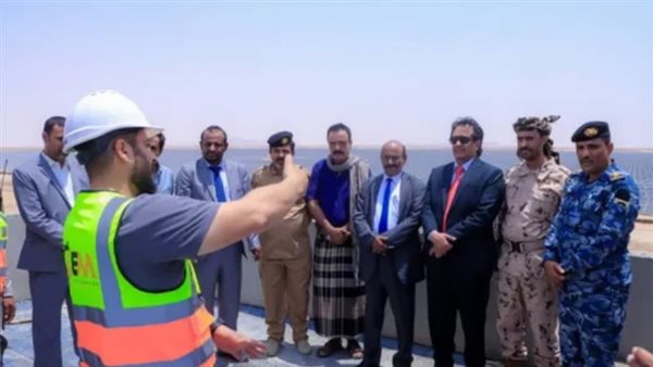 الإمارات تدعم شبوة وعدن والجنوب العربي بمشاريع الطاقة الشمسية والتنمية المستدامة الإمارات تدعم شبوة وعدن والجنوب العربي بمشاريع الطاقة الشمسية والتنمية المستدامة