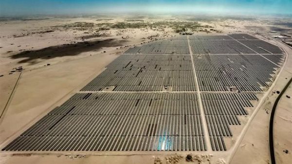 الإمارات تدشن مشروعات استراتيجية للطاقة الشمسية في جنوب اليمن وغربه الإمارات تدشن مشروعات استراتيجية للطاقة الشمسية في جنوب اليمن وغربه
