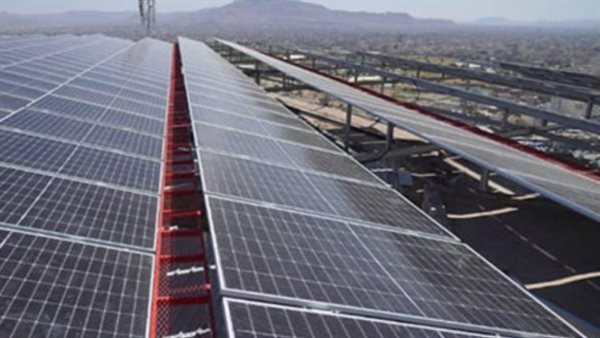 محطة الطاقة الشمسية في شبوة.. دعم إماراتي يعزز التنمية في جنوب اليمن محطة الطاقة الشمسية في شبوة.. دعم إماراتي يعزز التنمية في جنوب اليمن