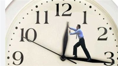 لماذا يتم تطبيق التوقيت الشتوي؟ الأسباب التاريخية والمعاصرة