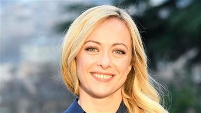 جورجيا ميلوني: أول امرأة تتولى رئاسة وزراء إيطاليا وأيقونة اليمين الأوروبي