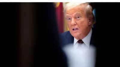 ما وراء شائعة الوفاة.. التساؤلات تتزايد حول الوضع الصحي للرئيس ترامب