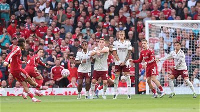 بهدف صاروخي.. ليفربول يحقق فوزا ثمينا على أرسنال في قمة الدوري الإنجليزي