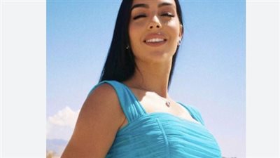 جورجينا رودريغيز: قصة نجاح ملهمة من فتاة عادية إلى نجمة عالمية وعائلة كبرى