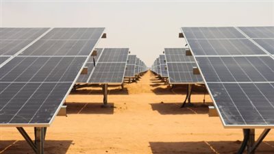 85 ألف لوح شمسي و159 محولًا: إنجاز هندسي يعزز استقرار الكهرباء في جنوب اليمن