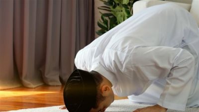 المؤذن وأصوات الأذان: تاريخ وأثر أذان المغرب عبر العصور