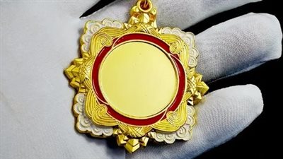 ميدالية الاستحقاق: رمز للإبداع والتميز في مختلف المجالات