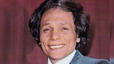 عادل إمام: الزعيم وأشهر أفلامه ومسلسلاته طوال مسيرته الفنية