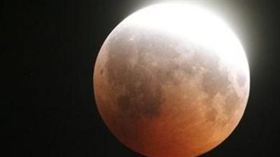 الفرق بين صلاة الكسوف والخسوف وأبرز الأحكام الشرعية المرتبطة بهما