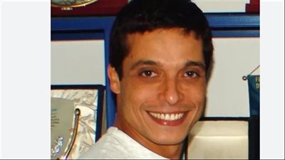 لقبه الفني.. وريث العندليب. عامر منيب.. النشأة والبدايات 