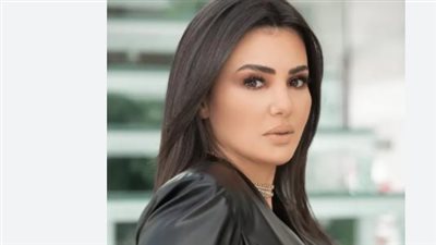 دينا فؤاد على السوشيال ميديا وحب الجمهور