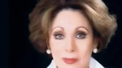 لبنى عبد العزيز بين زمن الفن الجميل وعصر التريند