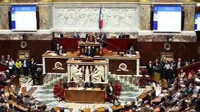 بدأ التصويت في البرلمان الفرنسي على تجديد الثقة في حكومة فرانسوا بايرو