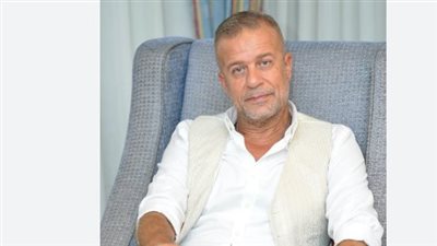 شريف منير يهنئ ابنته أسما بعد ارتدائها الحجاب بكلمات مؤثرة