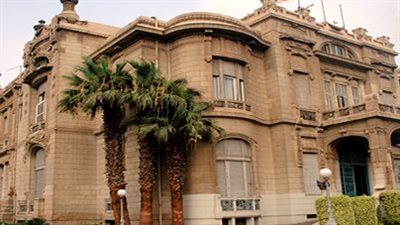 كليات جامعة عين شمس ودورها في تخريج الكفاءات والكوادر العلمية