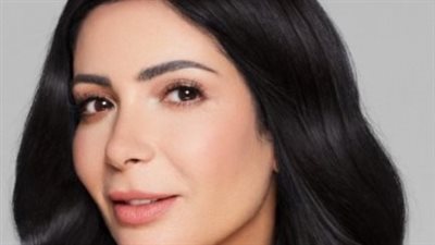 منى زكي: أيقونة السينما والتلفزيون المصري وأبرز نجوم 2025