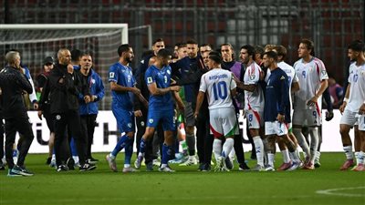 سخرية وشتائم وإهانة.. ما سر المشاجرة التي حدثت بعد مباراة إيطاليا ضد الكيان المحتل؟