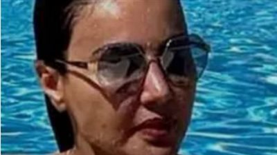 إطلالة جريئة وأنيقة.. دينا فؤاد تشعل إنستجرام برسالة فلسفية