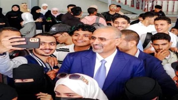 الزُبيدي ورعاية المتفوقين: دعم مستمر ومتابعة شخصية