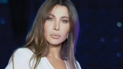 إيلي صعب يزين إطلالة نانسي عجرم بأحدث تصميماته الفاخرة