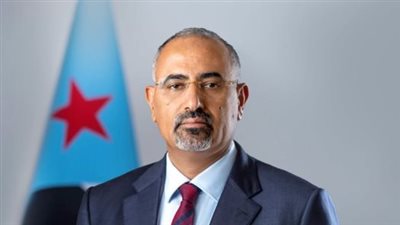 قرارات عيدروس الزُبيدي تعيد الثقة الشعبية وتعزز الاستقرار في الجنوب