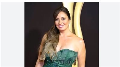 نمط الأزياء والجاذبية لدى نرمين الفقي.. تأثير السوشيال ميديا على نجوم الفن