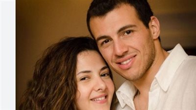 كيف يعبر رامي رضوان عن حبه لدنيا سمير غانم أمام الجمهور؟