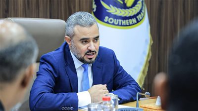 عبدالعزيز الشيخ يشدد على تطوير الإعلام الجنوبي وخدمة القضية الوطنية