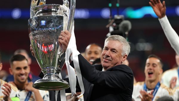 بسبب ريال مدريد.. أنشيلوتي يتوج بجائزة الكرة الذهبية بعد عام بسبب ريال مدريد.. أنشيلوتي يتوج بجائزة الكرة الذهبية بعد عام