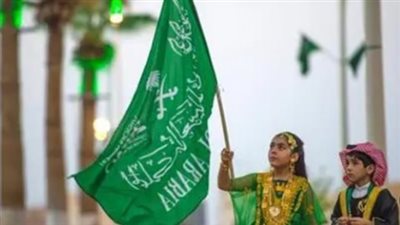 احتفاءً باليوم الوطنى.. القصيم وبلدياتها تكتسى باللون الأخضر
