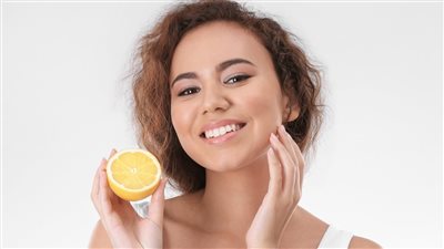 فوائد ماء الليمون للبشرة.. 4 منافع مذهلة تعرفي عليها