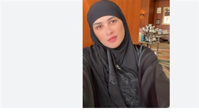 تفاعل الجمهور مع زيارة ياسمين عبد العزيز لمكة المكرمة