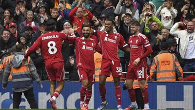 ليفربول يحسم ديربي الميرسيسايد بفوز مثير ويعزز صدارته للدوري الإنجليزي