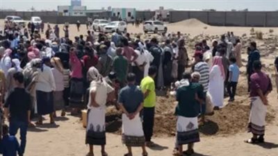 عدن تشيع المناضل أديب محمد صالح العيسي في موكب جنائزي مهيب