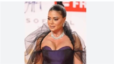 إطلالات رسمية وسهرة أنيقة لرانيا يوسف تضيف لمسة فاخرة لصيف 2025