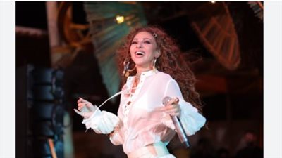 ميريام فارس تشعل الساحل الشمالي بحفل غنائي ضخم