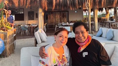 لقاء النجوم: إلهام شاهين ومحمد منير في صورة تحاكي الصداقة والفن