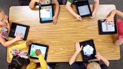 تفاعل المدرسة مع المجتمع لتعزيز القيم الوطنية والاجتماعية